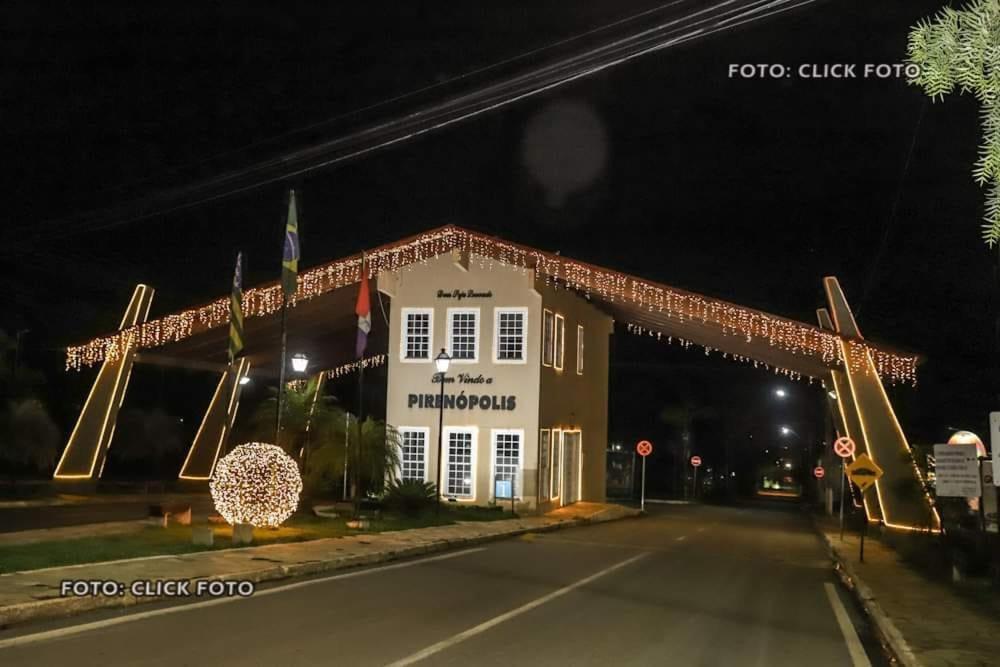 Chacara Liberdade Villa ปิเรนนอโปลิส ภายนอก รูปภาพ